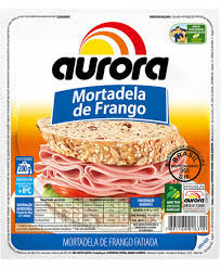 Mortadela de frango fatiada a vácuo Aurora 200g.