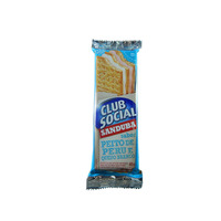 Biscoito club social sanduba recheado de peito de peru e queijo branco  45g
