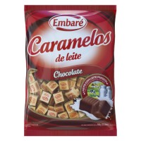 Bala caramelo de leite sabor chocolate Embaré pacote com 660g